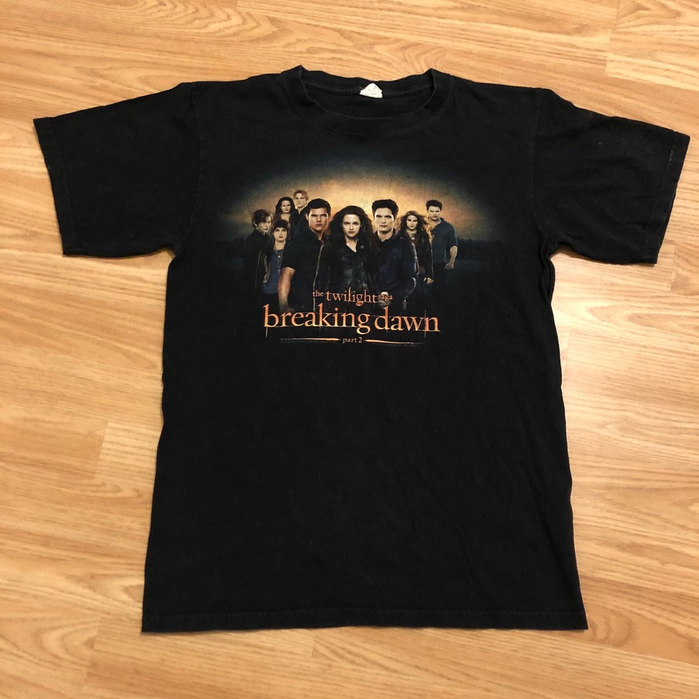 Vintage 2012 The Twilight Breaking Dawn Part 2 shirt size S Movie Promo